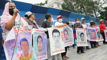 Caso Ayotzinapa: 7 mil personas se manifestaron por los 8 años de la desaparición de normalistas