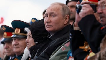 FILE PHOTO: Russian President Vladimir Putin watches a military parade on Victory Day, which marks the 77th anniversary of the victory over Nazi Germany in World War Two, in Red Square in central Moscow, Russia May 9, 2022. Sputnik/Mikhail Metzel/Pool via REUTERS ATTENTION EDITORS - THIS IMAGE WAS PROVIDED BY A THIRD PARTY./File Photo