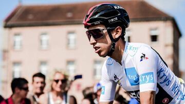 Egan Bernal durante una etapa del Tour de Francia 2019.