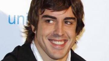 Montezemolo: "Alonso no puede ir ahora a Ferrari, pero la vida es larga"