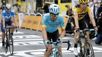 Miguel Ángel López llega a la meta de Laruns en la novena etapa del Tour de Francia 2020.