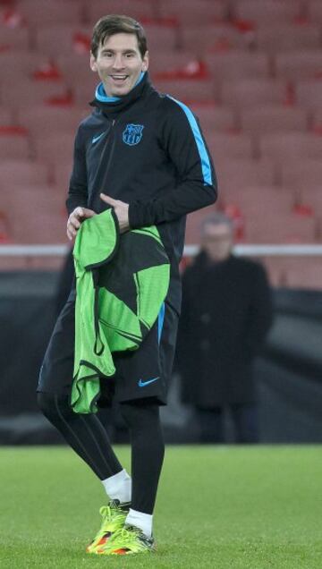 Último entrenamiento del Barcelona antes del partido de Champions League de octavos de final frente al Arsenal 