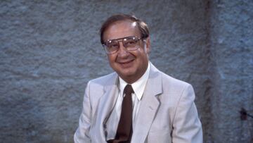 "Vente al salir de misa y vemos porno sentados en la piscina"