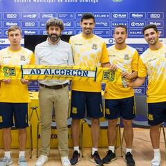 El Alcorcón presenta seis caras nuevas