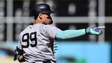OAKLAND, CALIFORNIA - SEPTEMBER 22: Aaron Judge #99 of the New York Yankees runs the bases on a solo home against the Oakland Athletics in the third inning at the Oakland Coliseum on September 22, 2024 in Oakland, California. Eakin Howard/Getty Images/AFP (Photo by Eakin Howard / GETTY IMAGES NORTH AMERICA / Getty Images via AFP)