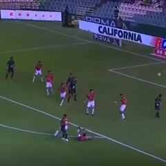 La brillante noche de Meneses y Dávila en México: ¡golazos!