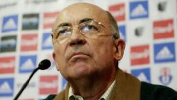 Yuraszeck deja la U.