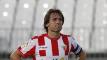 Corona, jugador del Almería.