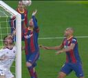 'La Mano de Dios' que intentó Messi en el 1-0 del Barcelona
