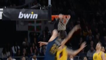 No todos los d¨ªas decides un partido as¨ª: el matazo de Shengelia en la cara de Mirotic