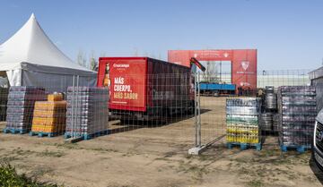 Ya están preparadas las Fan zones del Sevilla y Barça