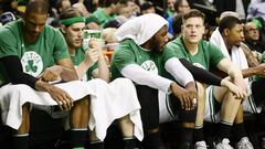 CJX18. BOSTON (EE.UU.), 25/05/2017.- Vista de los jugadores de Boston Celtics en la banca hoy, jueves 25 de mayo de 2017, durante un juego entre Cleveland Cavaliers y Boston Celtics de la NBA, que se disputa en el TD Garden, en Boston, Massachusetts (Estados Unidos). EFE/JOHN CETRINO