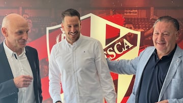 El director deportivo Ángel Martín González, el entrenador Sergi Guilló y el presidente Agustín Lasaosa.