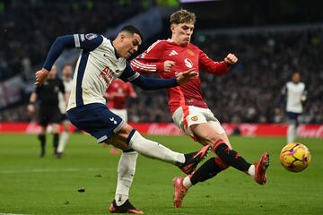 Pedro Porro, jugador del Tottenham, durante el partido ante el Manchester United.