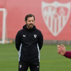 El Rayo calibra esta noche la crisis de un Sevilla que sigue en caída libre