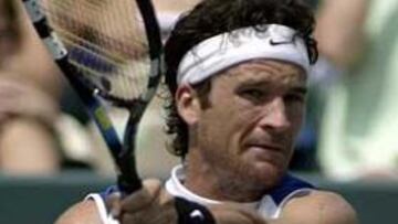 <b>CANDIDATO.</B> Carlos Moyá es uno de los grandes favoritos para ganar el torneo de Cayo Vizcaíno.