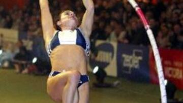 <b>IMPARABLE.</b> Isinbayeva amenaza con batir su propio récord en cada prueba en la que participa.