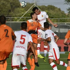 El Real Mallorca, en busca de laterales izquierdos