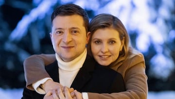 El presidente de Ucrania, Volodymyr Zelensky, se niega a salir del pa&iacute;s y su esposa, Olena Zelenska, permanece con &eacute;l. Te contamos m&aacute;s sobre qui&eacute;n es ella.