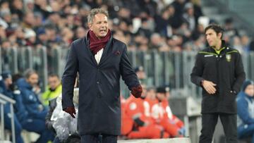 El entrenador de Torino Sinisa Mihajlovic hoy, mi&eacute;rcoles 3 de enero de 2018, durante un juego de la Copa Italia entre Juventus FC y Torino FC en el estadio Allianz en Tur&iacute;n (Italia).