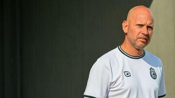 José Alberto López, entrenador del Racing.