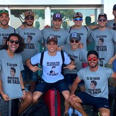 Así arranca Bartra su divertida despedida de soltero