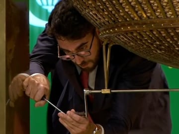 El atasco de la manivela del bombo: protagonista de los memes del sorteo