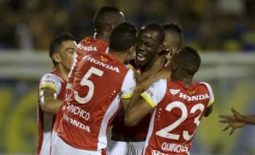 Santa Fe sigue con vida en los tres torneos que disputa. La Copa Sudamericana, la Copa Colombia y la Liga Águila.