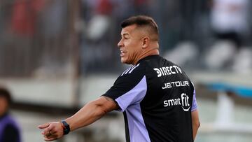 Almirón hace su primera petición del año a la ANFP con una frase que dará que hablar: “La gente se puede enfermar”