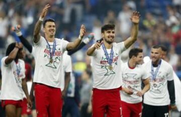 10/07/16. André Gomes campeón de la Eurocopa con Portugal tras ganar a Francia 1-0.