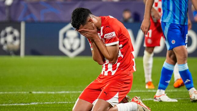 Míchel no da con la tecla en la delantera