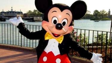 Demandan a Disney por compartir datos de menores en apps