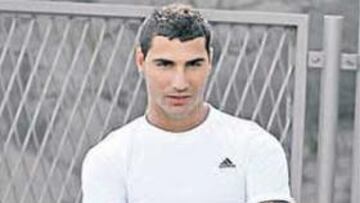 <b>UN TIPO DURO. </b>El Madrid duda si pujar por el fichaje de Quaresma.
