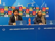Pere Romeu y Vicky López, en la previa de la ida de cuartos de final de la Champions femenina ante el Real Madrid.