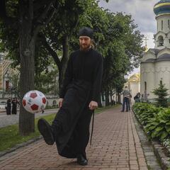 El Mundial llega a la iglesia ortodoxa rusa... por Youtube