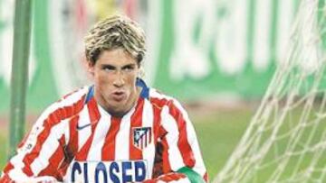 <b>SEQUÍA PREOCUPANTE. </b>Fernando Torres no está teniendo últimamente suerte de cara a portería. El rojiblanco lleva cinco partidos sin marcar.