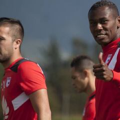 Urrego: "La afición verá un Santa Fe aguerrido y ordenado"