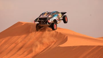 Spanish driver Nani Roma and co-driver Alex Haro compete during Stage 6 of the Dakar Rally 2025, between Hail and Al Duwadimi, Saudi Arabia, on January 11, 2025. (Photo by Valery HACHE / AFP)