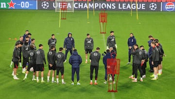 El Atlético, en la última sesión en Eindhoven.