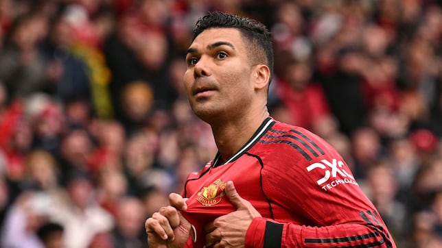Casemiro acerca al United a la Champions