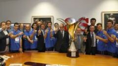 Los campeones de hockey patines visitan AS