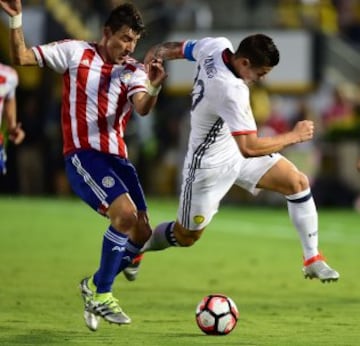 A James, el blanco de la Selección le sienta mejor