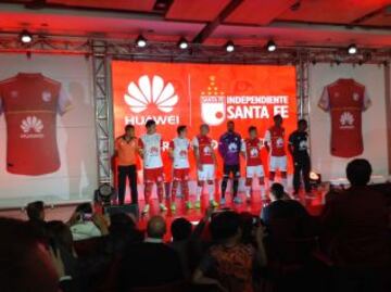 Santa Fe presenta su nueva camiseta