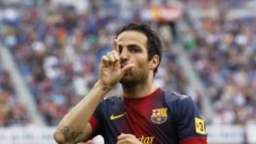 Cesc Fàbregas celebra un gol con el Barcelona.