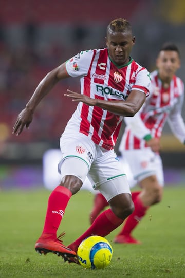 El defensa hondureño jugó dos años y medio con los Rayos del Necaxa. Beckeles no entró en los planes de los hidrocálidos para el Apertura 2019. Fue a Olimpia de su país y ahora jugará con el Nashville de la MLS.