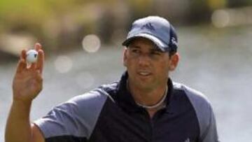 <B>CON OPCIONES</B>. El golfista español tiene a tiro al trio de cabeza.