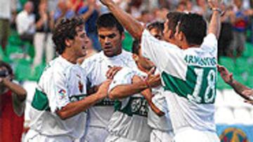 <B>BUSCA LA TERCERA</b>. El Elche está cerca de meterse en el ascenso.
