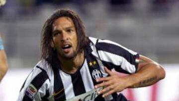 <b>PROPUESTO. </b>Amauri, tras un lance del juego con la camiseta de la Juventus. La Juve quiere que su futuro sea colchonero.