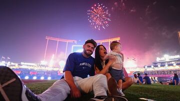 Los Royals reanudarán la temporada en la pelea por uno de los boletos de comodín de la Liga Americana.
