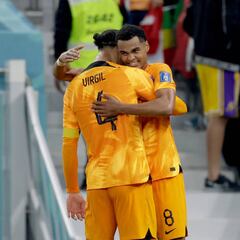 Van Dijk aconseja a Gakpo: “¿United o Real Madrid?... "